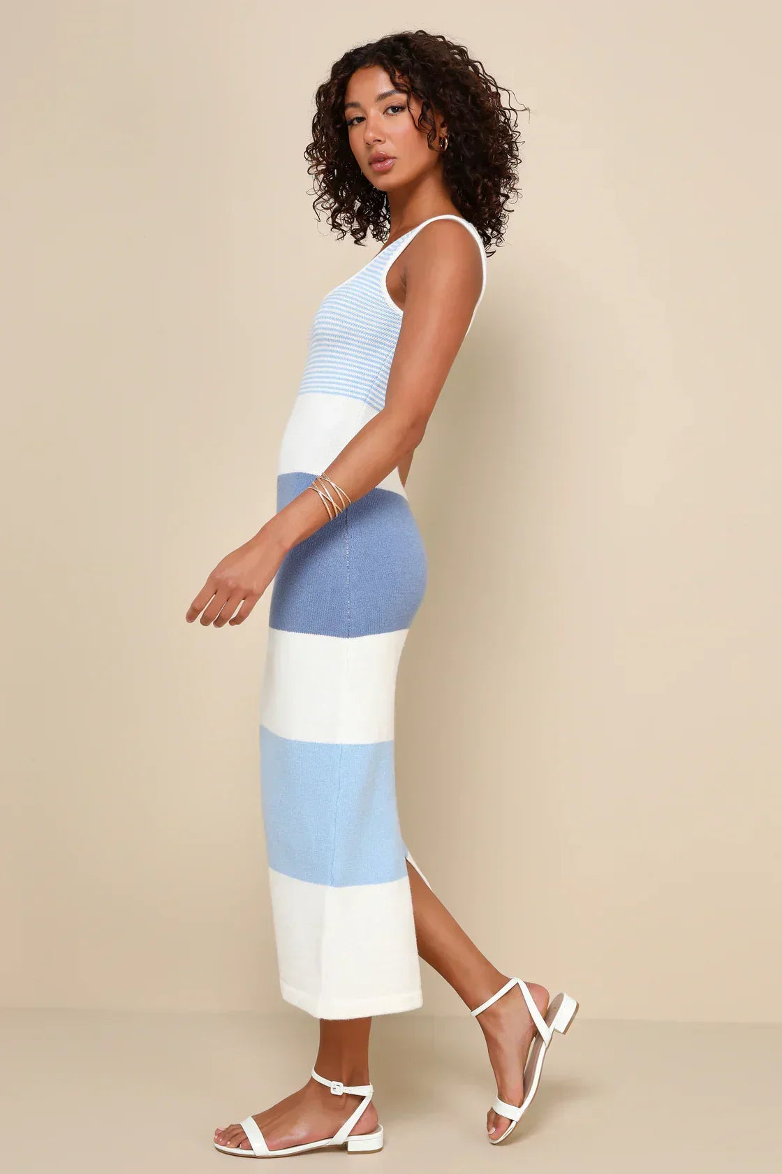 Robe longue femme à rayures bleues et blanches | Coupe féminine + Style élégant + Facile à accessoiriser – ROBEMODE