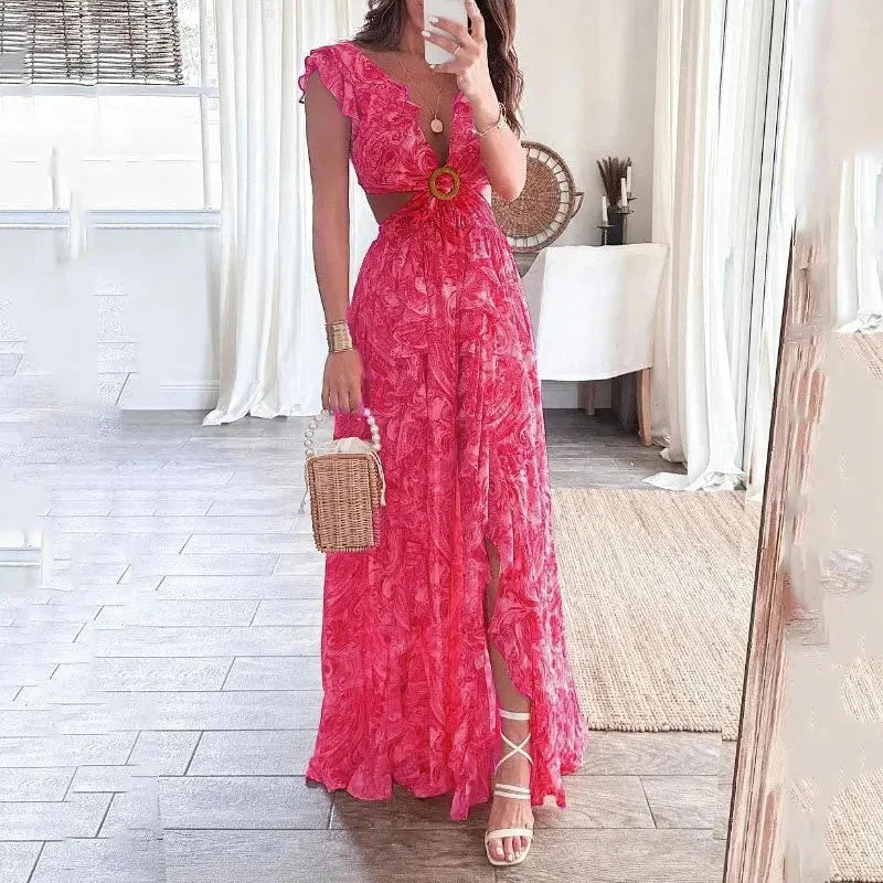 Robe longue florale avec découpes et col V élégant