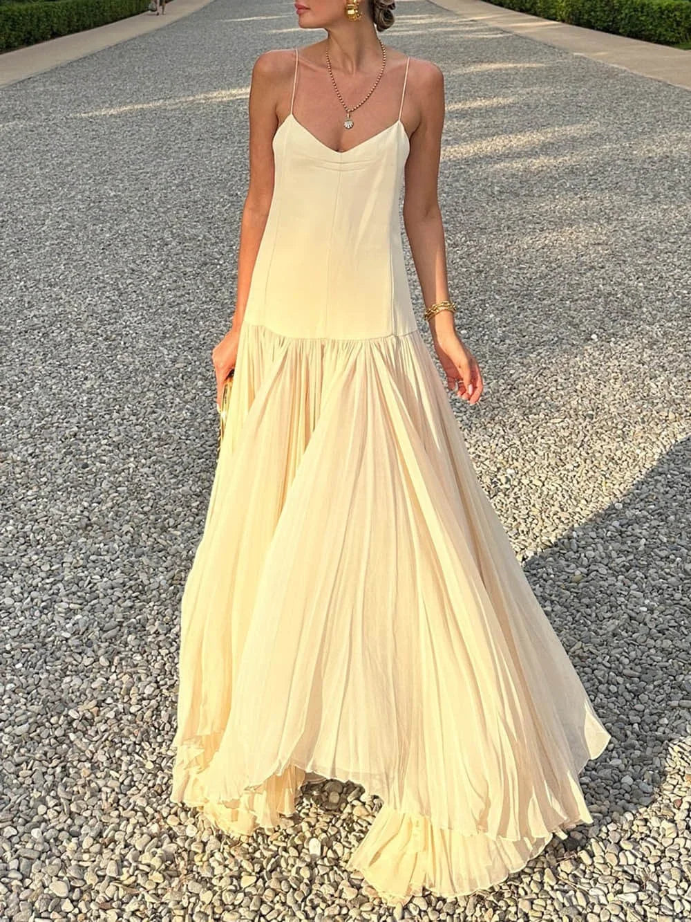 Robe longue femme ivoire plissée bretelles fines | ROBEMODE