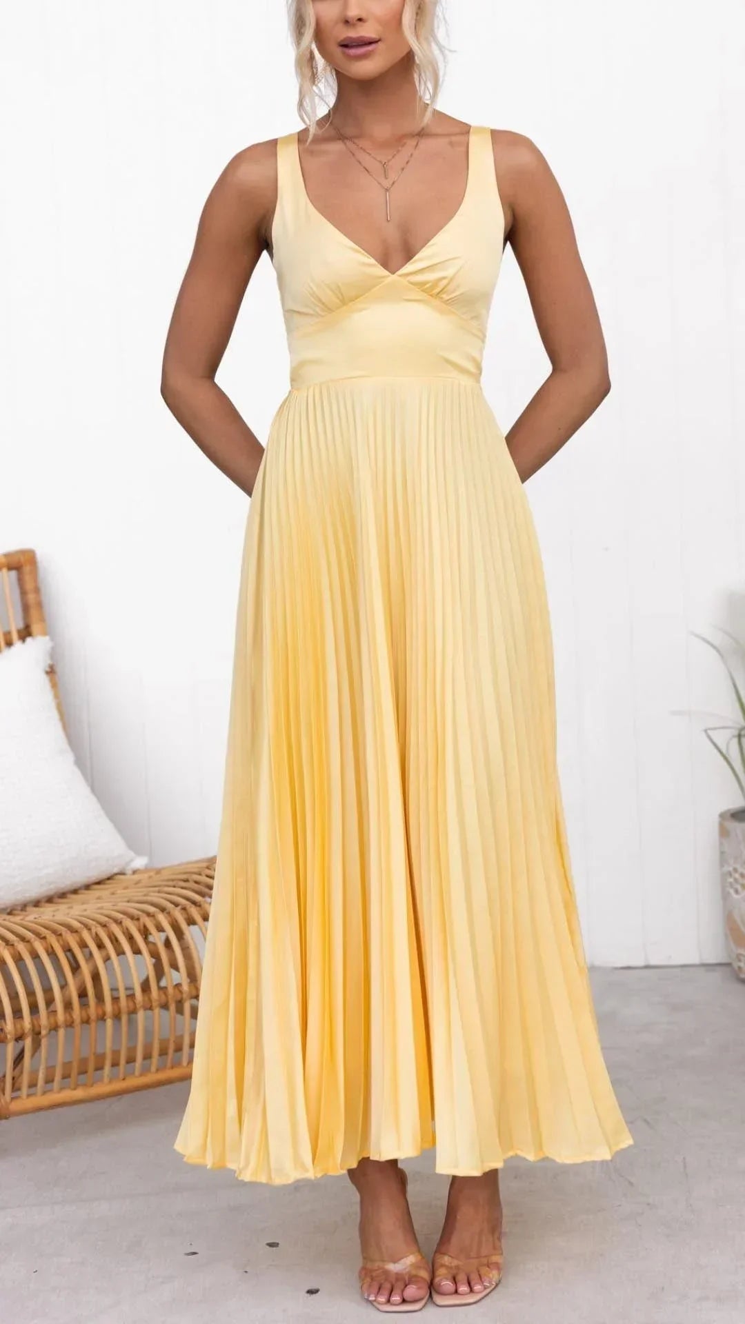 Robe longue plissée jaune col V sans manches été | ROBEMODE