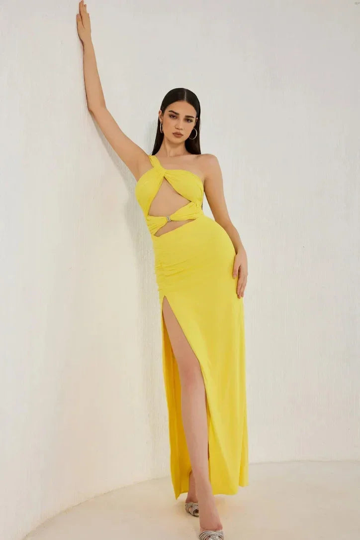 Robe longue jaune découpée avec fente haute soirée | Coupe féminine + Style élégant + Facile à accessoiriser – ROBEMODE