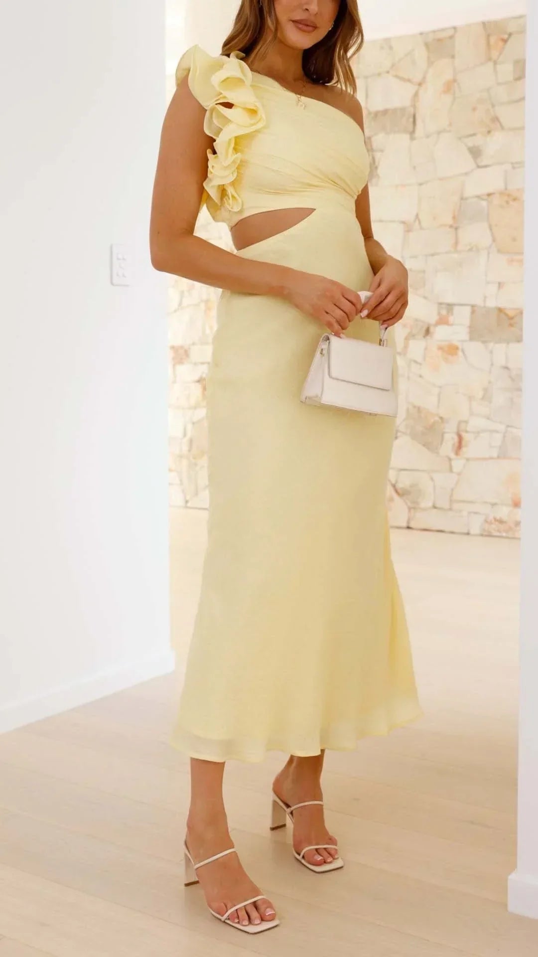 Robe Longue Asymétrique Jaune Beurre Une Épaule Soirée | ROBEMODE