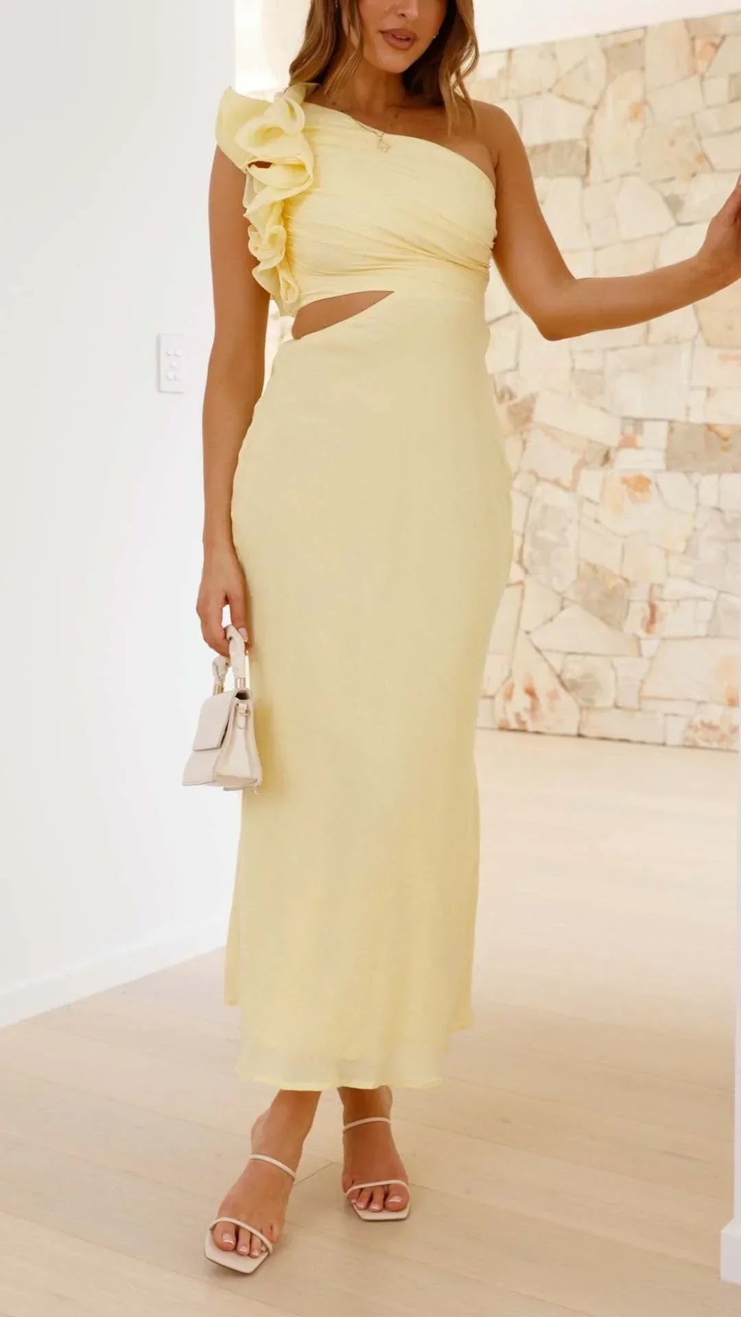 Robe Longue Asymétrique Jaune Beurre Une Épaule Soirée | ROBEMODE