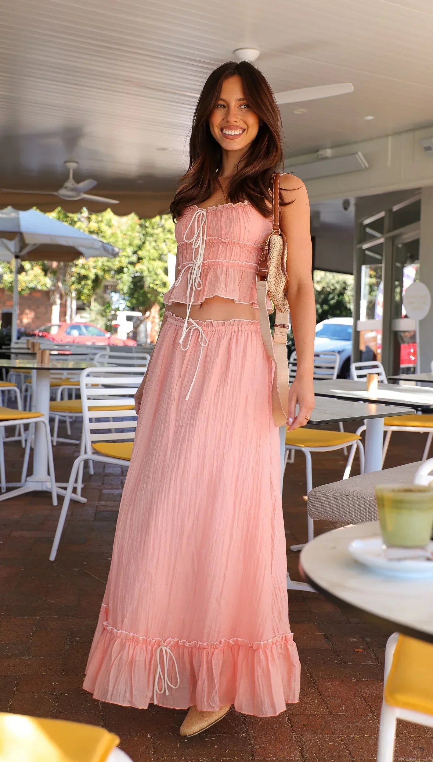 Robe longue rose femme à volants et liens été | Coupe féminine + Style élégant + Facile à accessoiriser – ROBEMODE