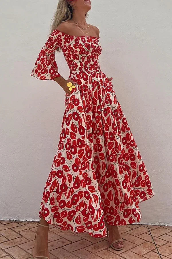 Robe longue rouge épaules dénudées motif fleuri