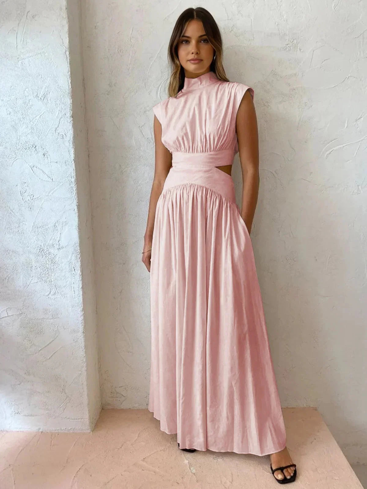 Robe longue femme été avec col montant et découpes | Coupe féminine + Style élégant + Facile à accessoiriser – ROBEMODE