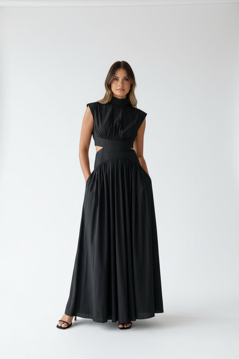 Robe Longue Femme Col Montant Découpes Élégantes Sans Manches | ROBEMODE
