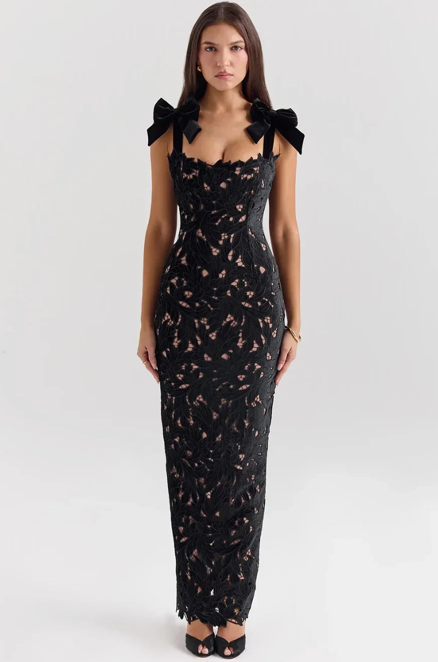 Robe longue femme en dentelle avec nœuds épaules