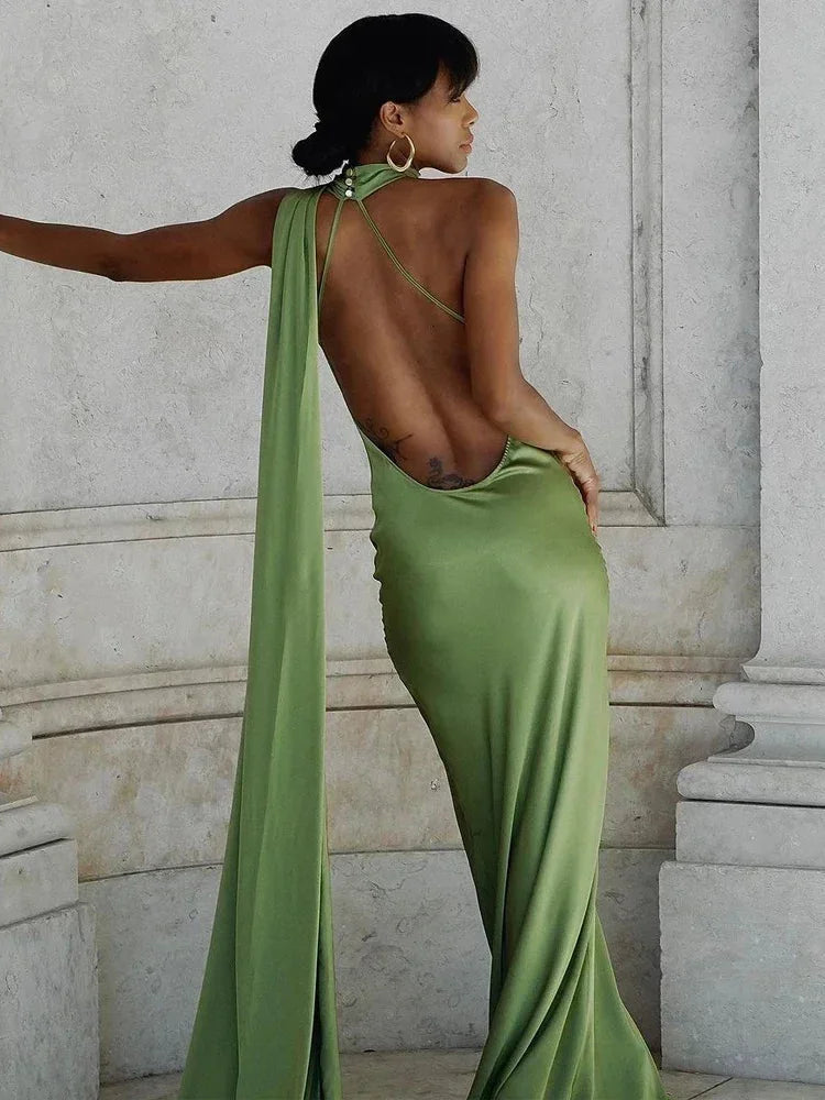 Robe Longue Satinée Épaule Unique Dos Nu Détails Cape | ROBEMODE