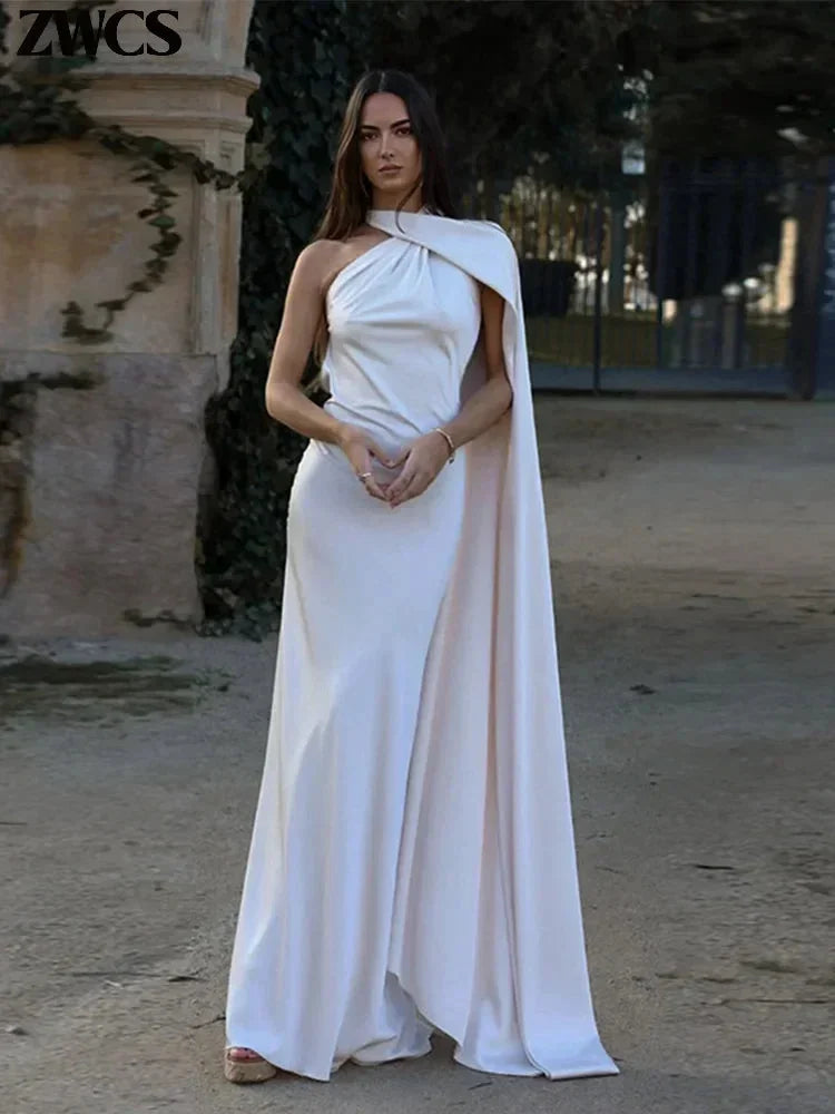 Robe Longue Satinée Épaule Unique Dos Nu Détails Cape | ROBEMODE