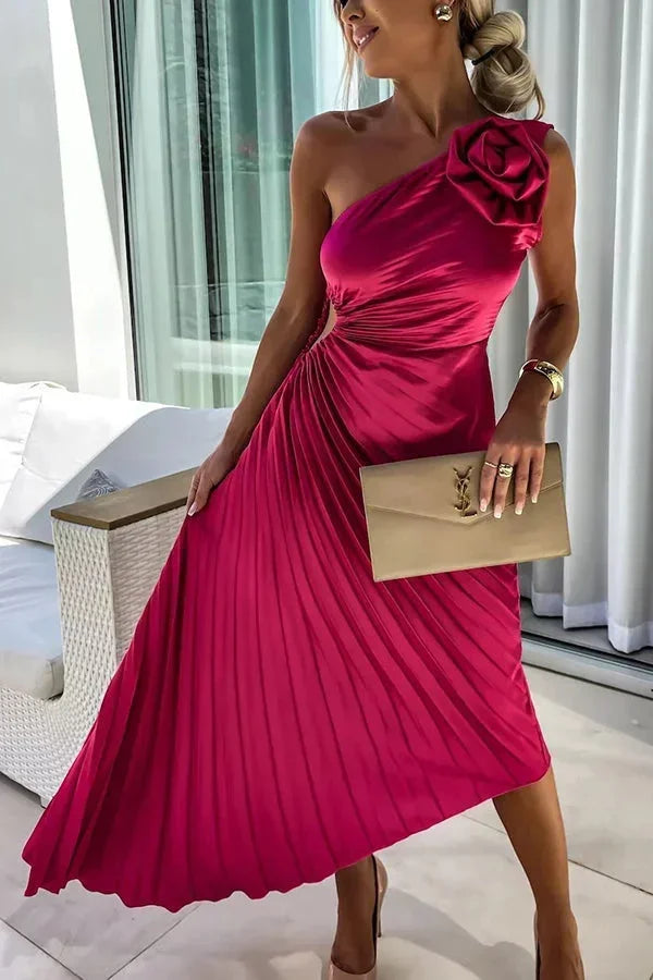Robe midi asymétrique plissée découpe et fleur | ROBEMODE