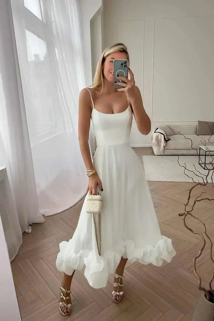 Robe midi femme blanche volants bretelles fines | Coupe féminine + Style élégant + Facile à accessoiriser – ROBEMODE