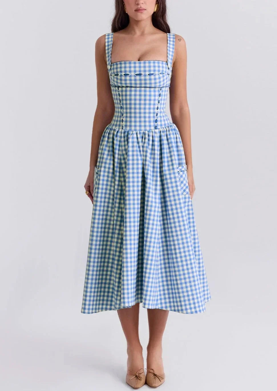 Robe Midi Carreaux Bleus Épaules Dénudées Été | ROBEMODE