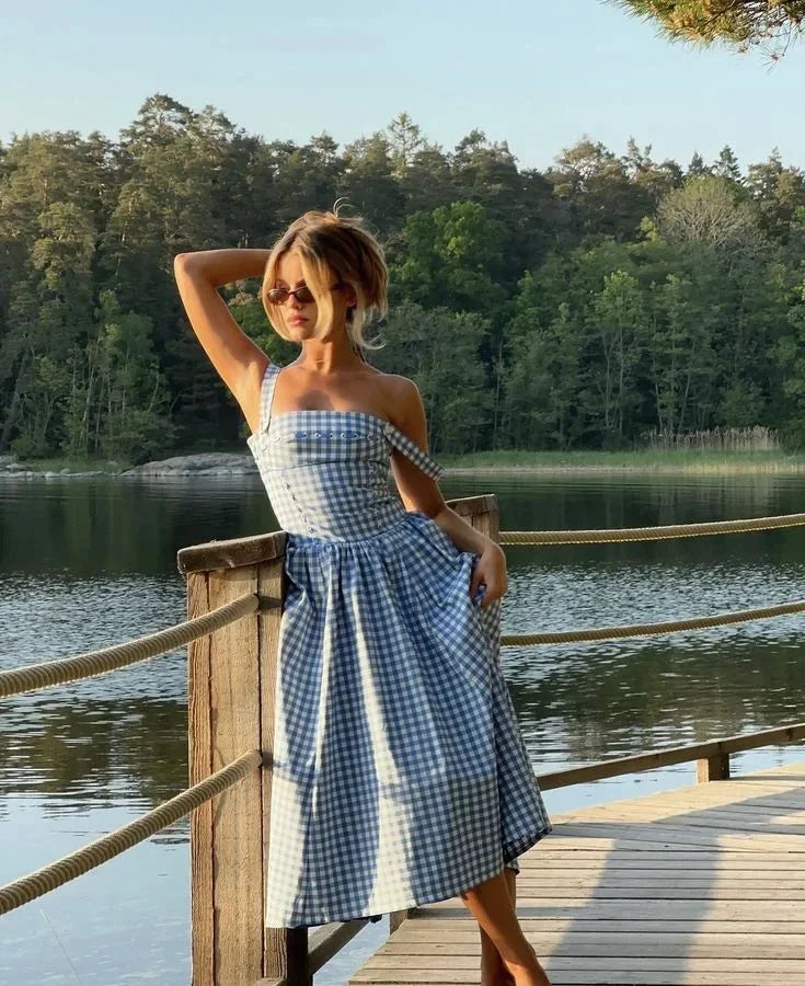 Robe Midi Carreaux Bleus Épaules Dénudées Été | ROBEMODE