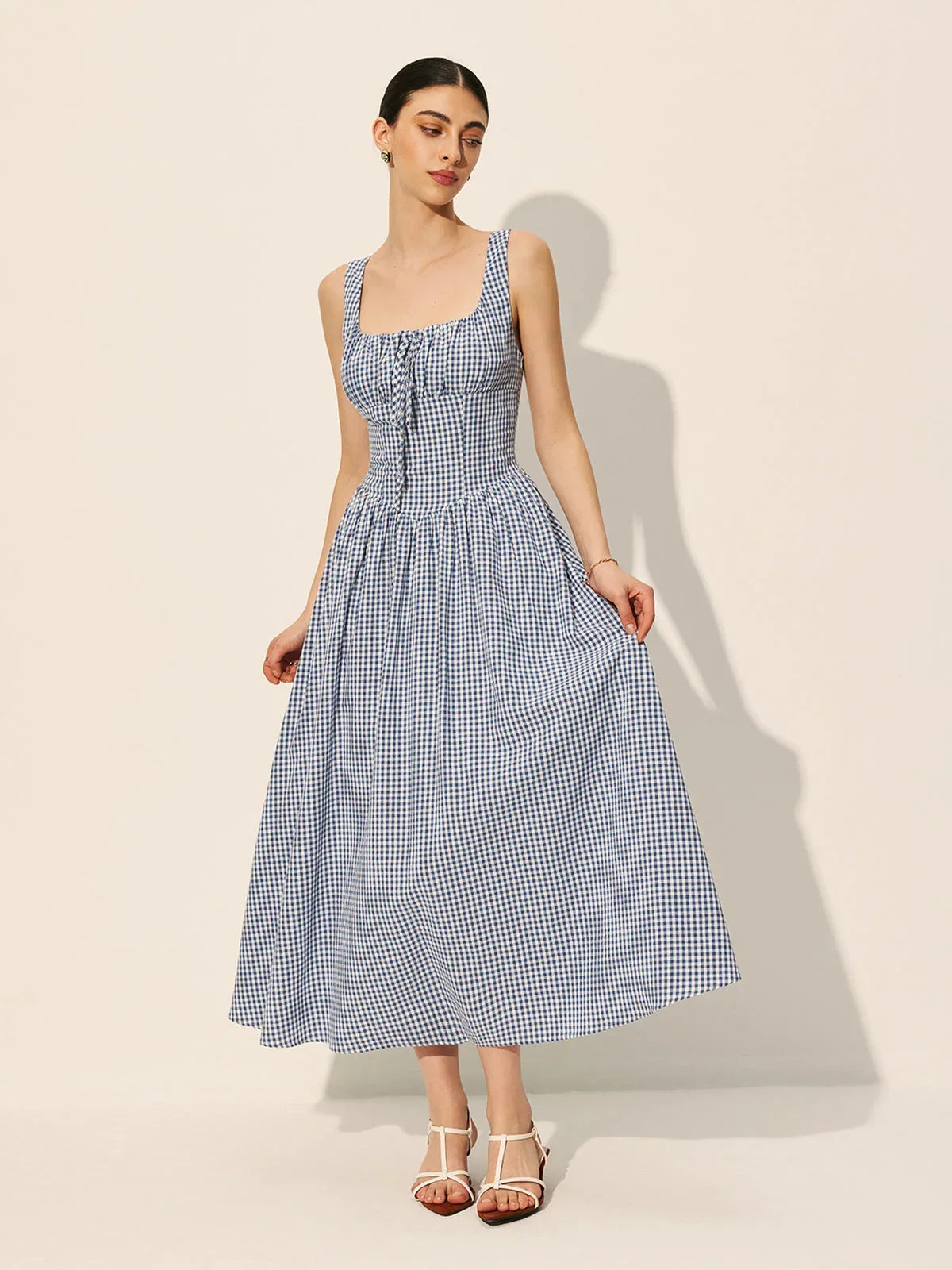 Robe midi carreaux bleu marine sans manches col carré | ROBEMODE