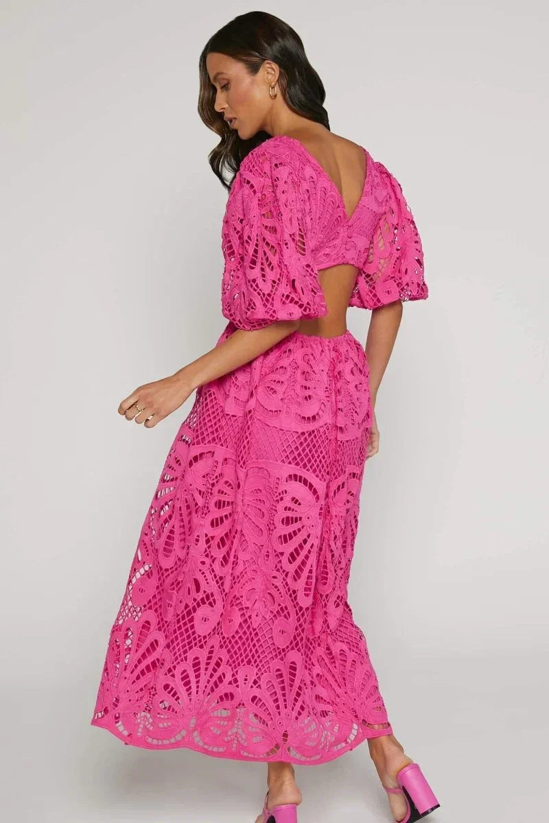 Robe midi dentelle col V manches bouffantes pour événement été | Coupe féminine + Style élégant + Facile à accessoiriser – ROBEMODE