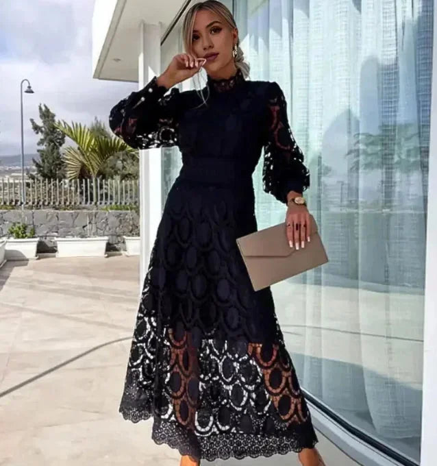 Robe midi femme en dentelle manches longues élégante