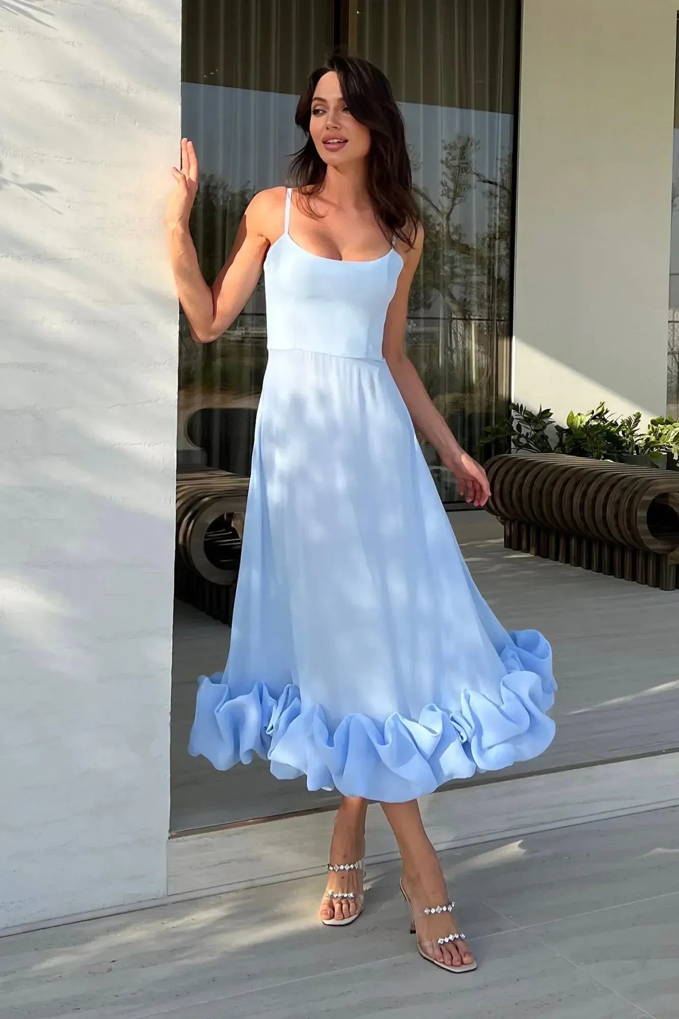 Robe midi femme volants sans manches | Coupe féminine + Style élégant + Facile à accessoiriser – ROBEMODE