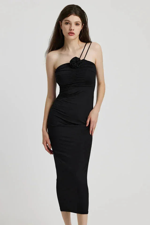 Robe midi moulante col asymétrique détail fleur | ROBEMODE