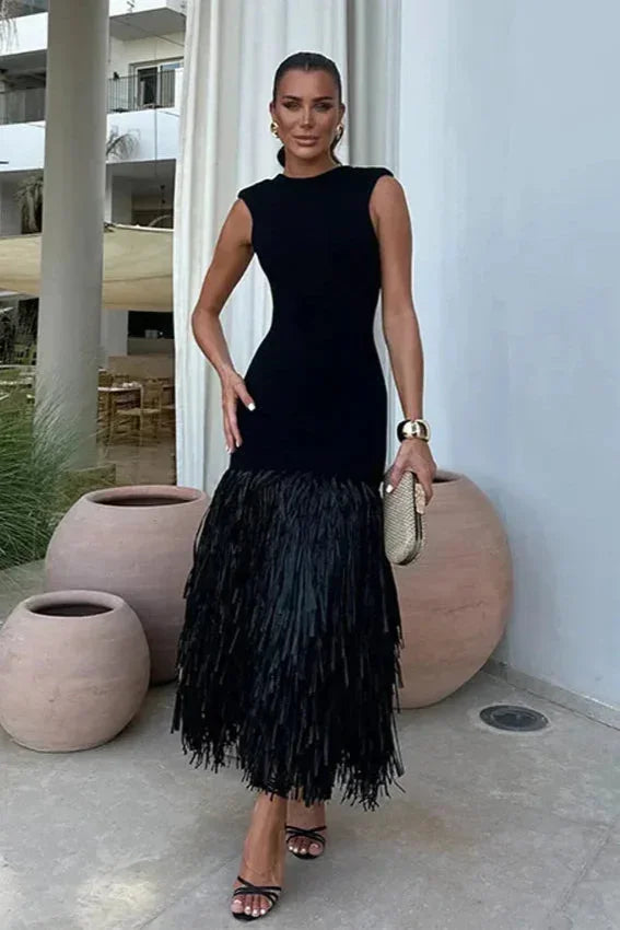 Robe midi noire sans manches à franges bas