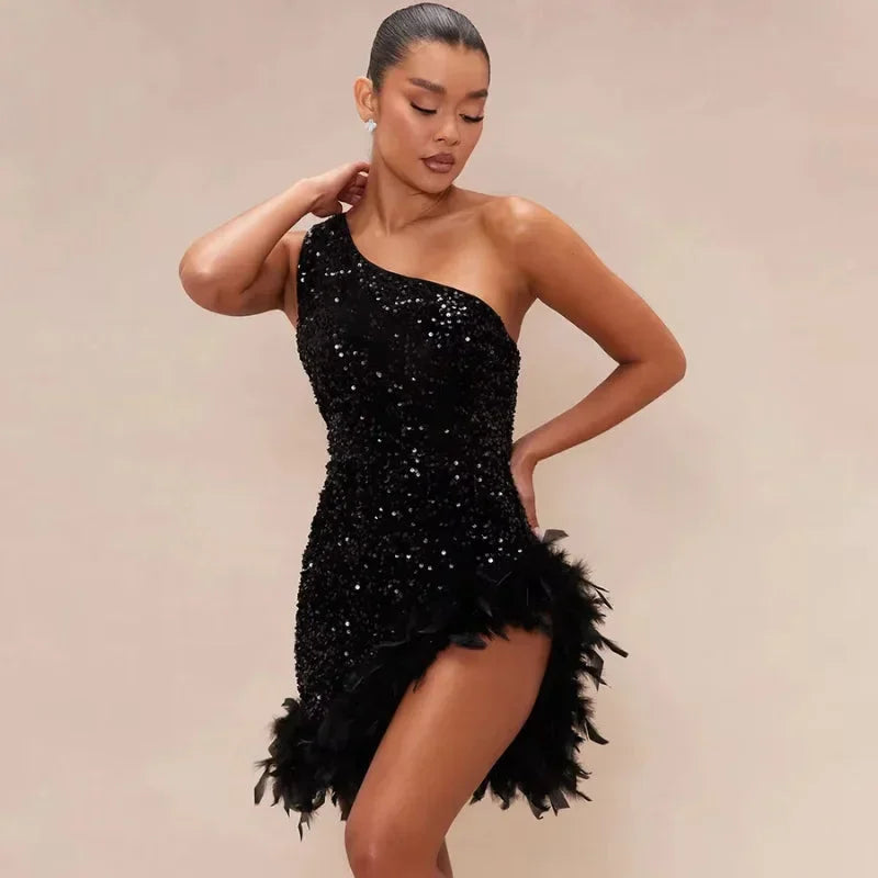 Robe Courte Asymétrique Femme Sequins et Plumes Clubbing