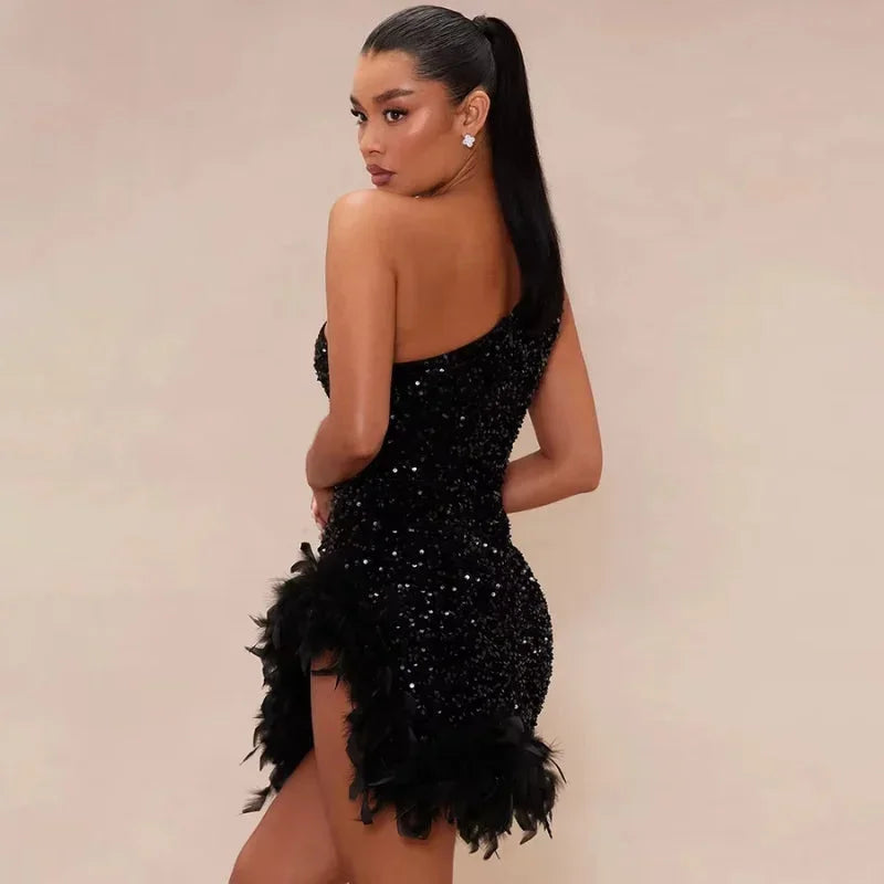 Robe Courte Asymétrique Femme Sequins et Plumes Clubbing