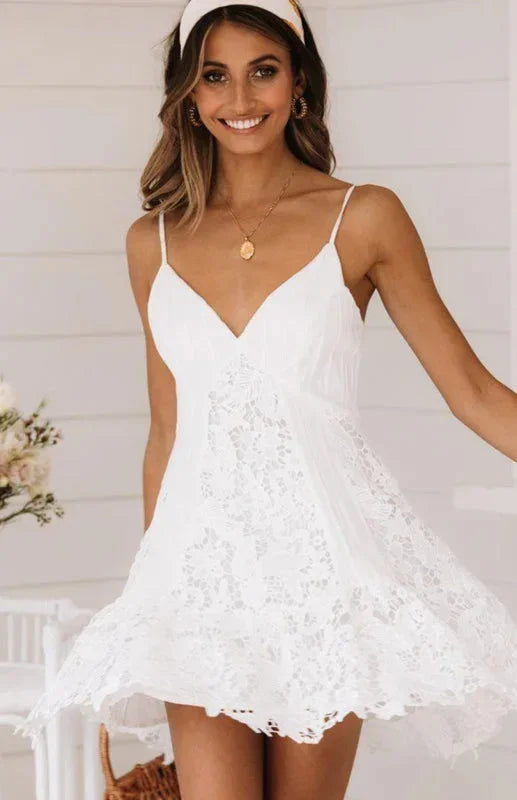 Robe Courte Blanche Dentelle Col V Bretelles Fines Été | ROBEMODE