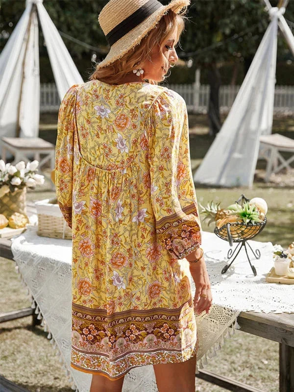 Robe courte bohème femme imprimé floral col V manches 3/4 | ROBEMODE