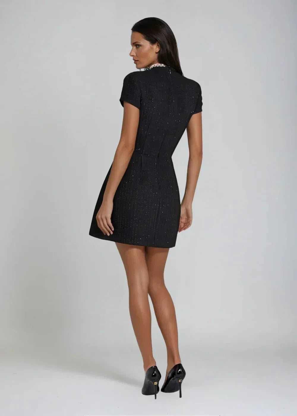 Robe Courte Femme Col Montant Perles Manches Courtes | Soirée Chic Raffinée | ROBEMODE