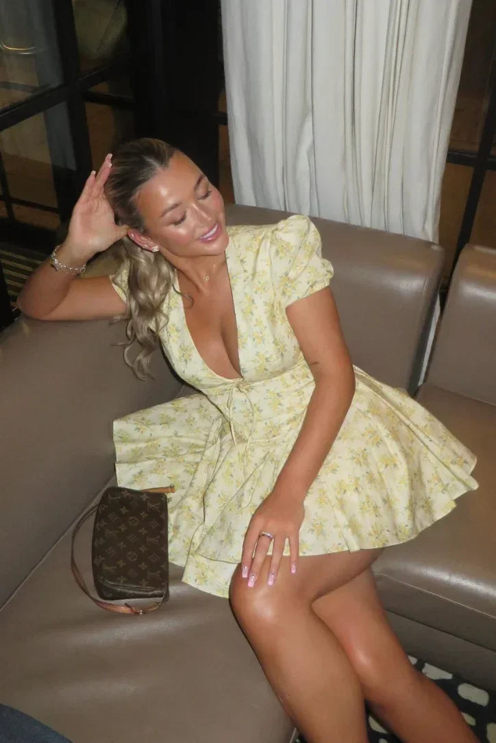 Robe Courte Fleurie Jaune Dos Noué Été Jardin | ROBEMODE