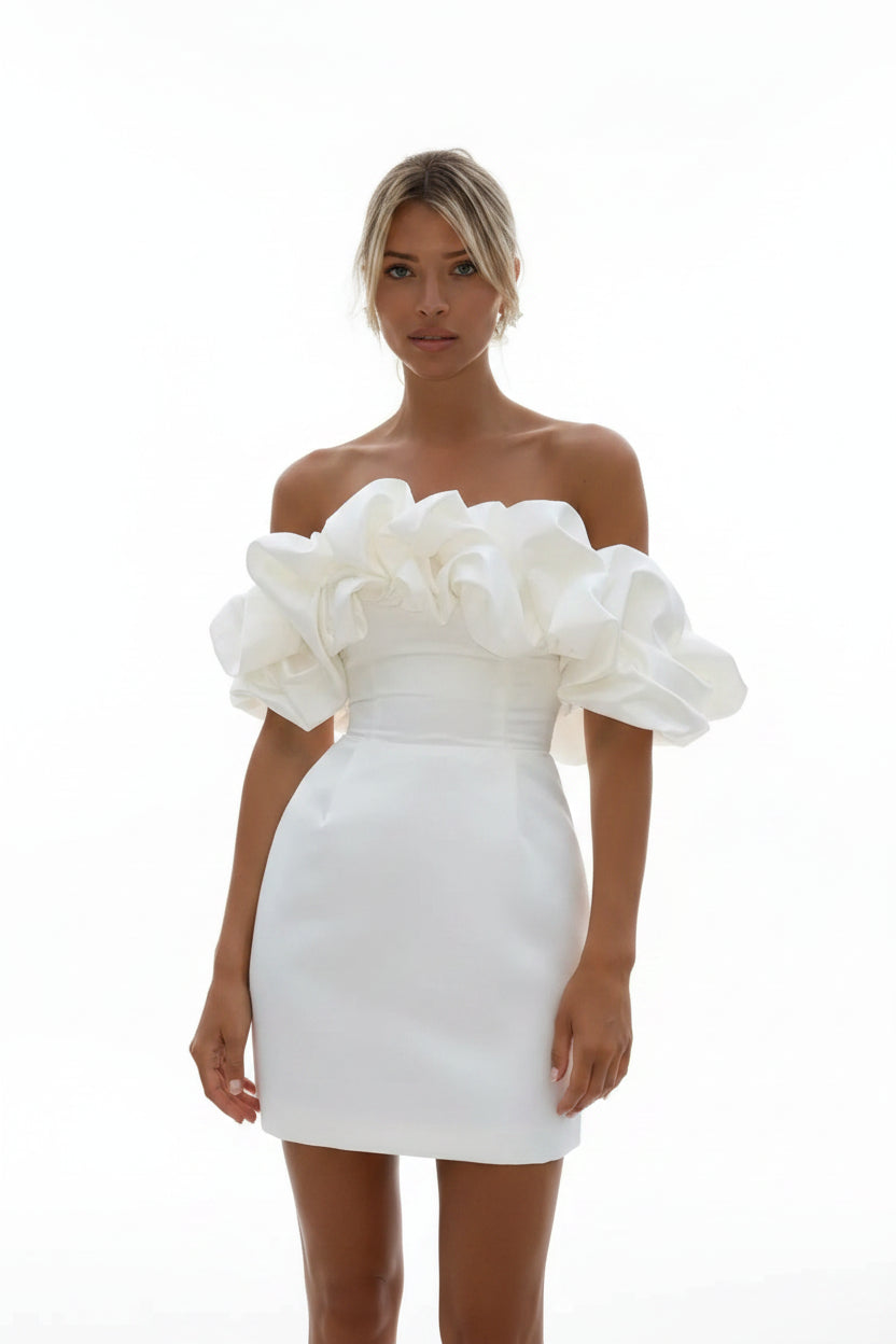 Robe courte femme épaules dénudées avec volants soirée | Coupe féminine + Style élégant + Facile à accessoiriser – ROBEMODE