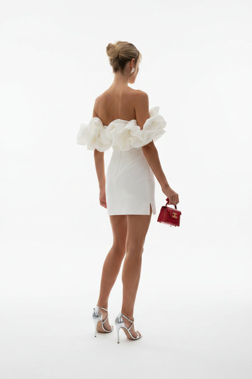 Robe courte femme épaules dénudées avec volants soirée | Coupe féminine + Style élégant + Facile à accessoiriser – ROBEMODE