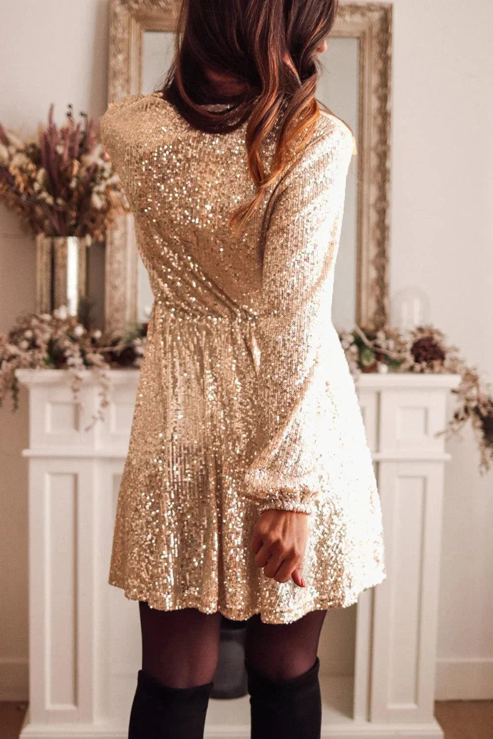 Robe courte dorée pailletée cache-cœur soirée | ROBEMODE