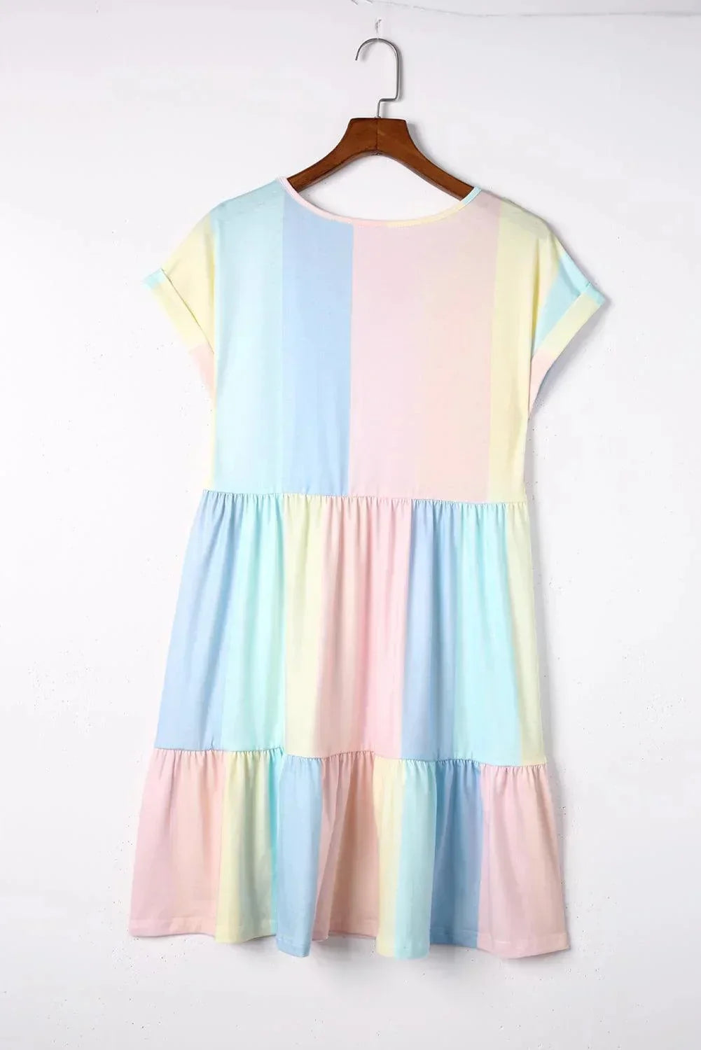 Robe courte fluide à volants et manches courtes été | ROBEMODE