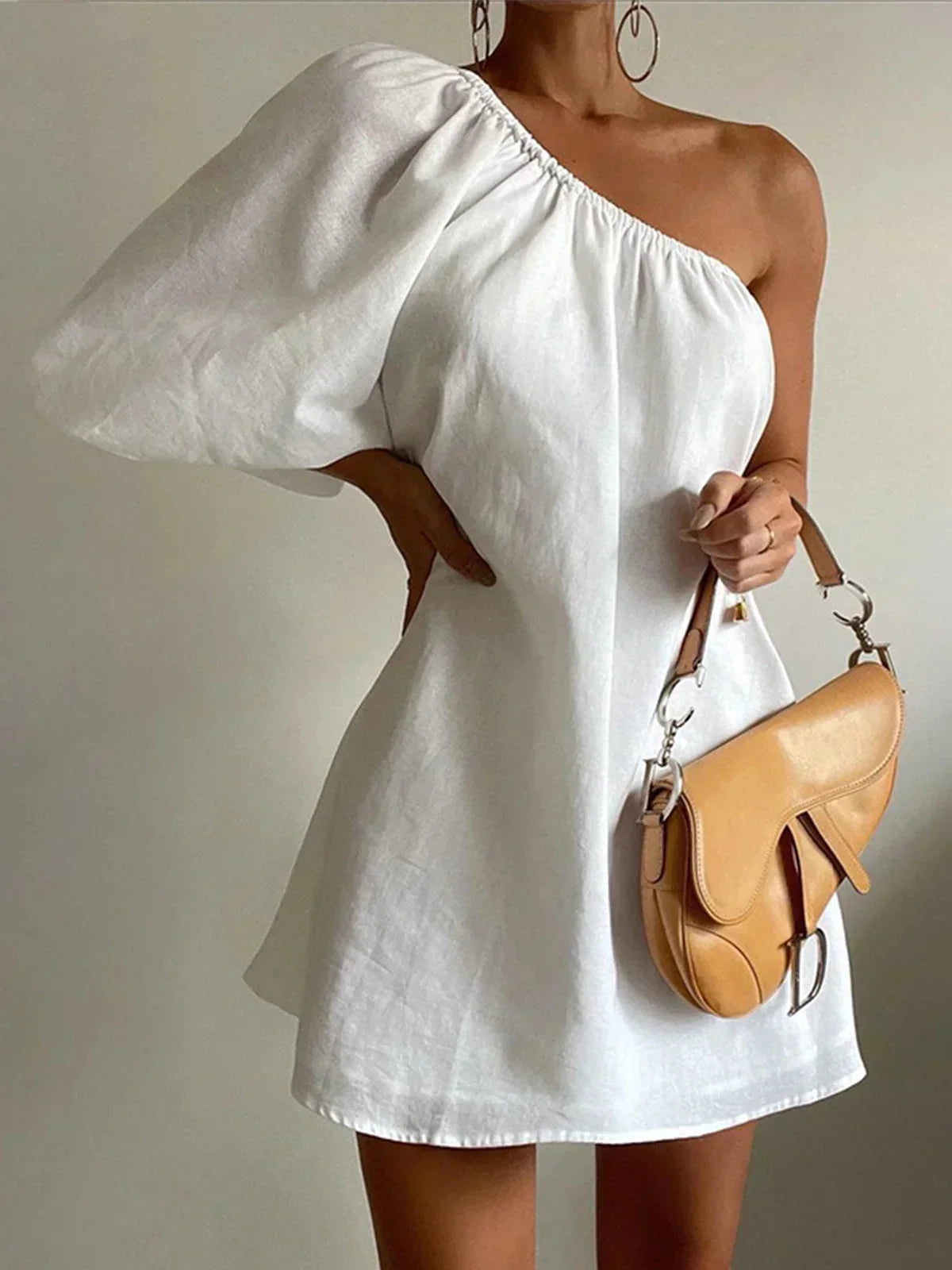 Robe Courte Épaule Dénudée Manches Bouffantes Été Blanche | ROBEMODE
