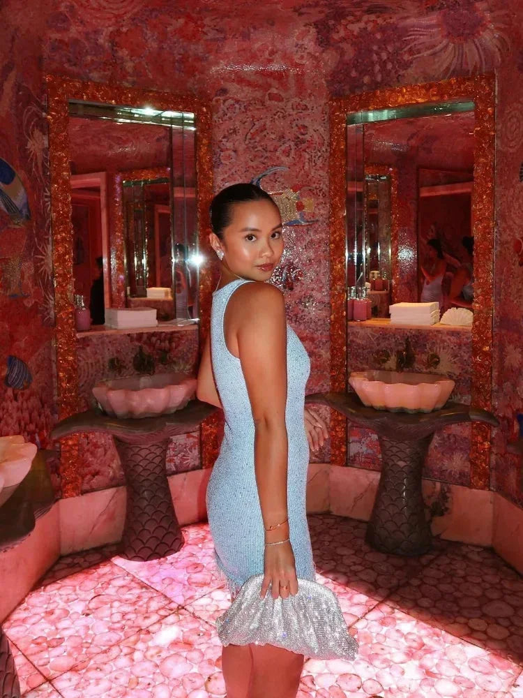 Robe courte femme bleue à paillettes avec franges