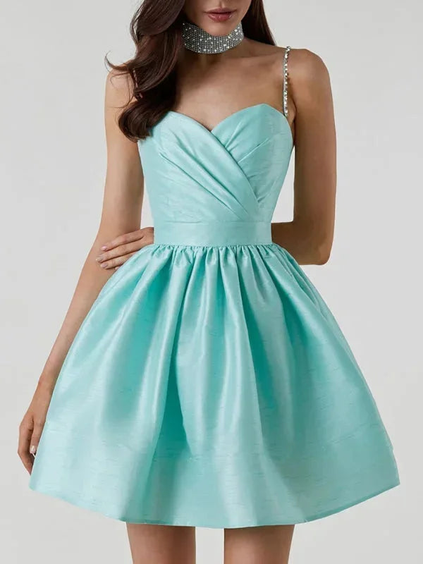 Robe Courte Satinée Bretelles Strass Col Cœur Soirée 3 Coloris | ROBEMODE