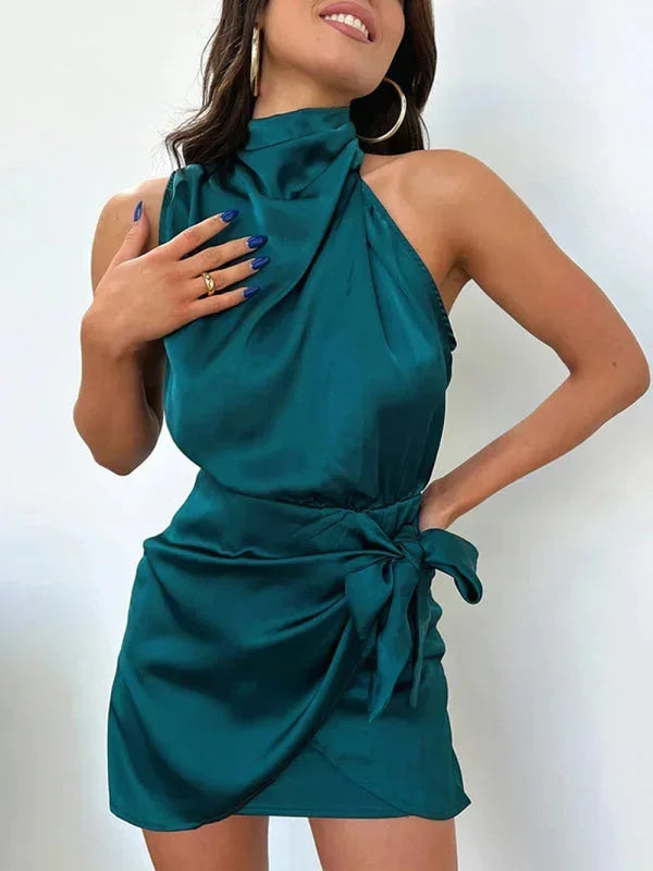 Robe courte femme satinée col bénitier avec ceinture | ROBEMODE