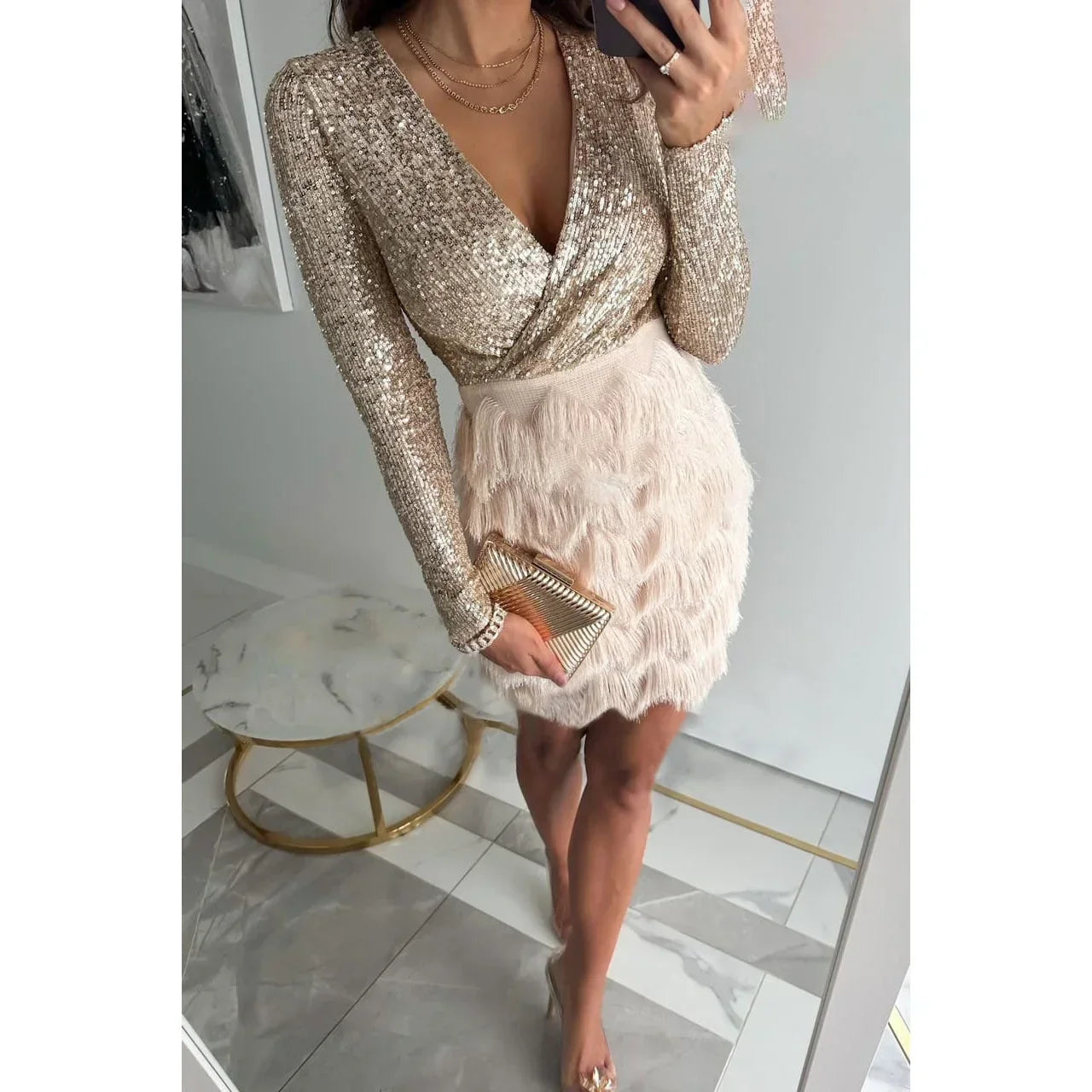 Robe courte femme sequins manches longues croisé jupe plumes