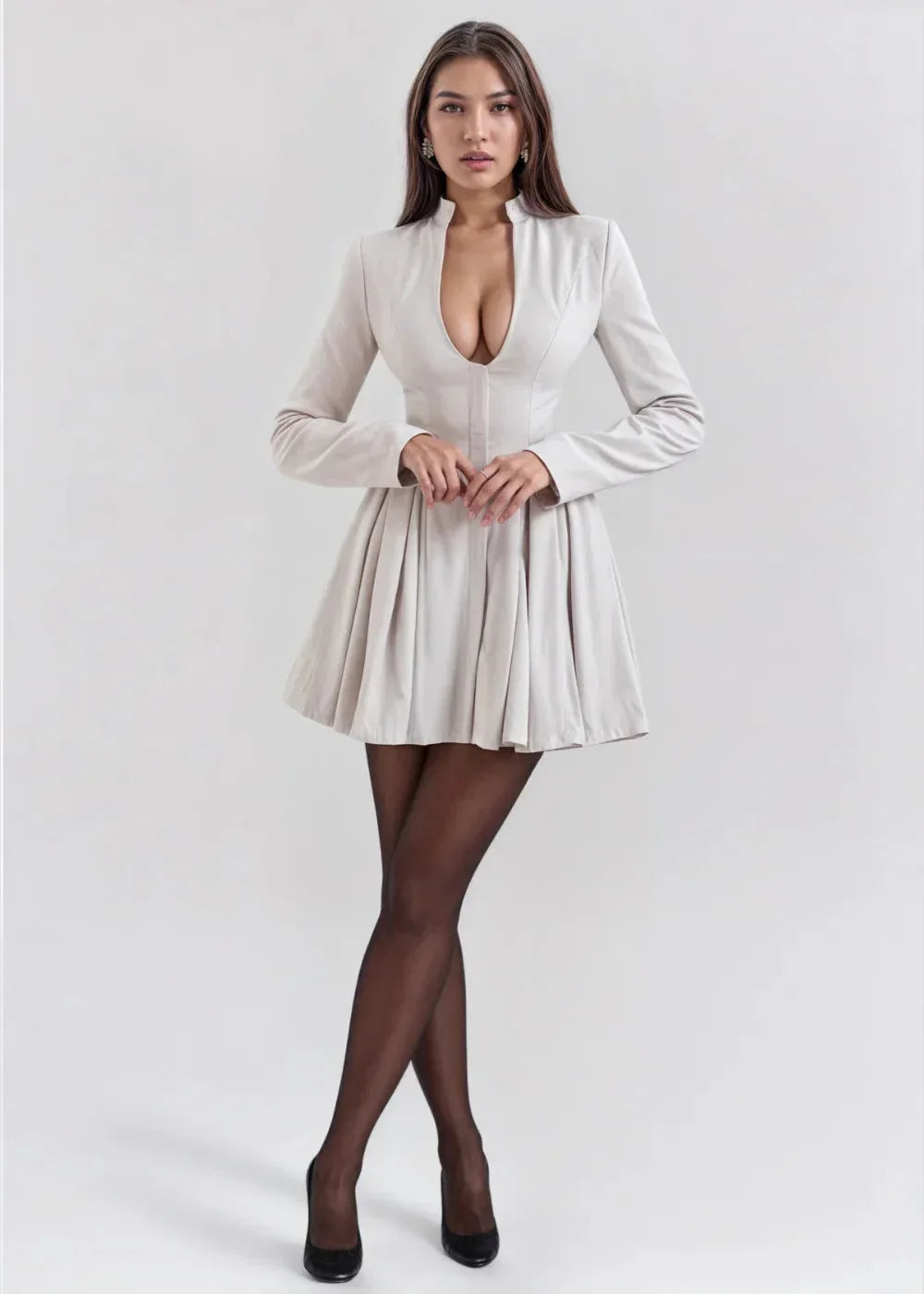 Robe courte femme évasée décolleté profond manches longues | ROBEMODE