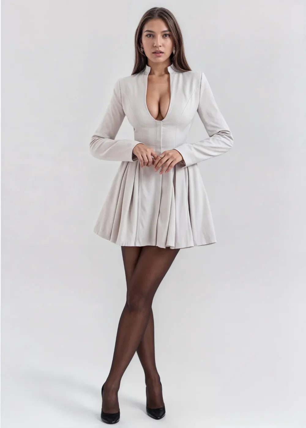 Robe courte femme évasée décolleté profond manches longues | ROBEMODE