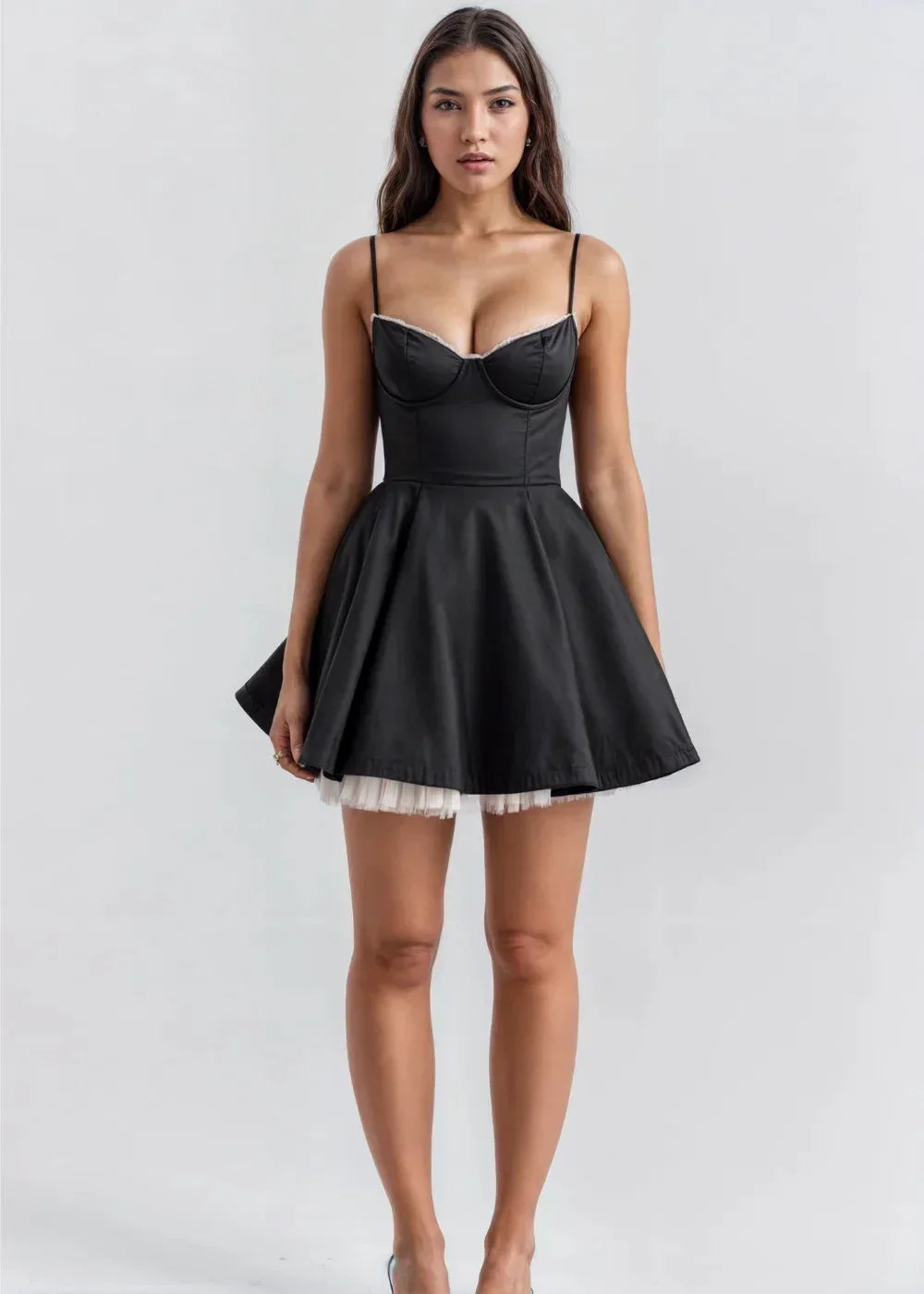 Robe courte femme bretelles fines pour soirée d'été | ROBEMODE