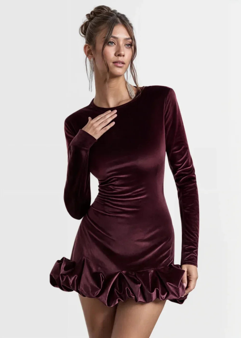Robe Courte Velours Ourlet Volant Manches Longues Soirée | ROBEMODE